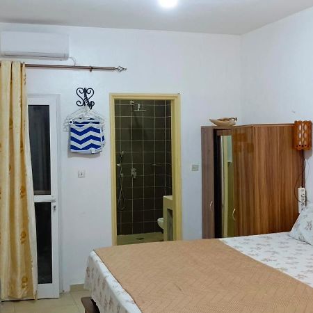 Jado House Apartamento Dakar Exterior foto